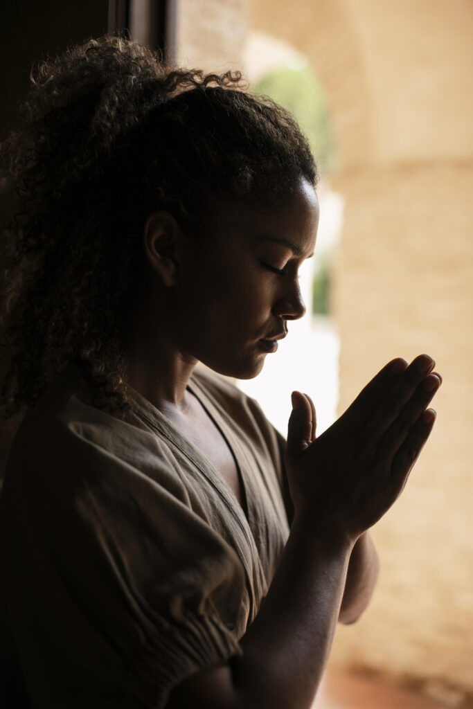 Praises The Lord